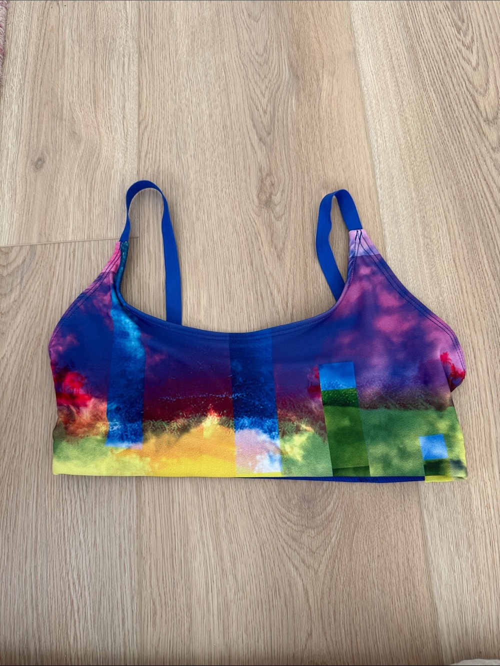 Onzie Multicolor Cloud Print Sports Bra - Blue Straps L